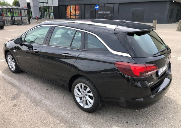 Opel Astra cena 47000 przebieg: 144308, rok produkcji 2019 z Warszawa małe 92